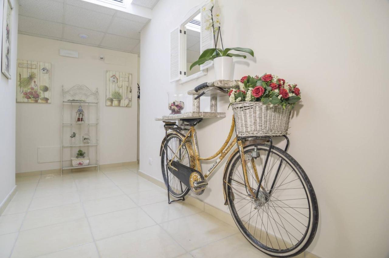 La Vecchia Fontana Del Convento Bed & Breakfast จูเลียโนวา ภายนอก รูปภาพ